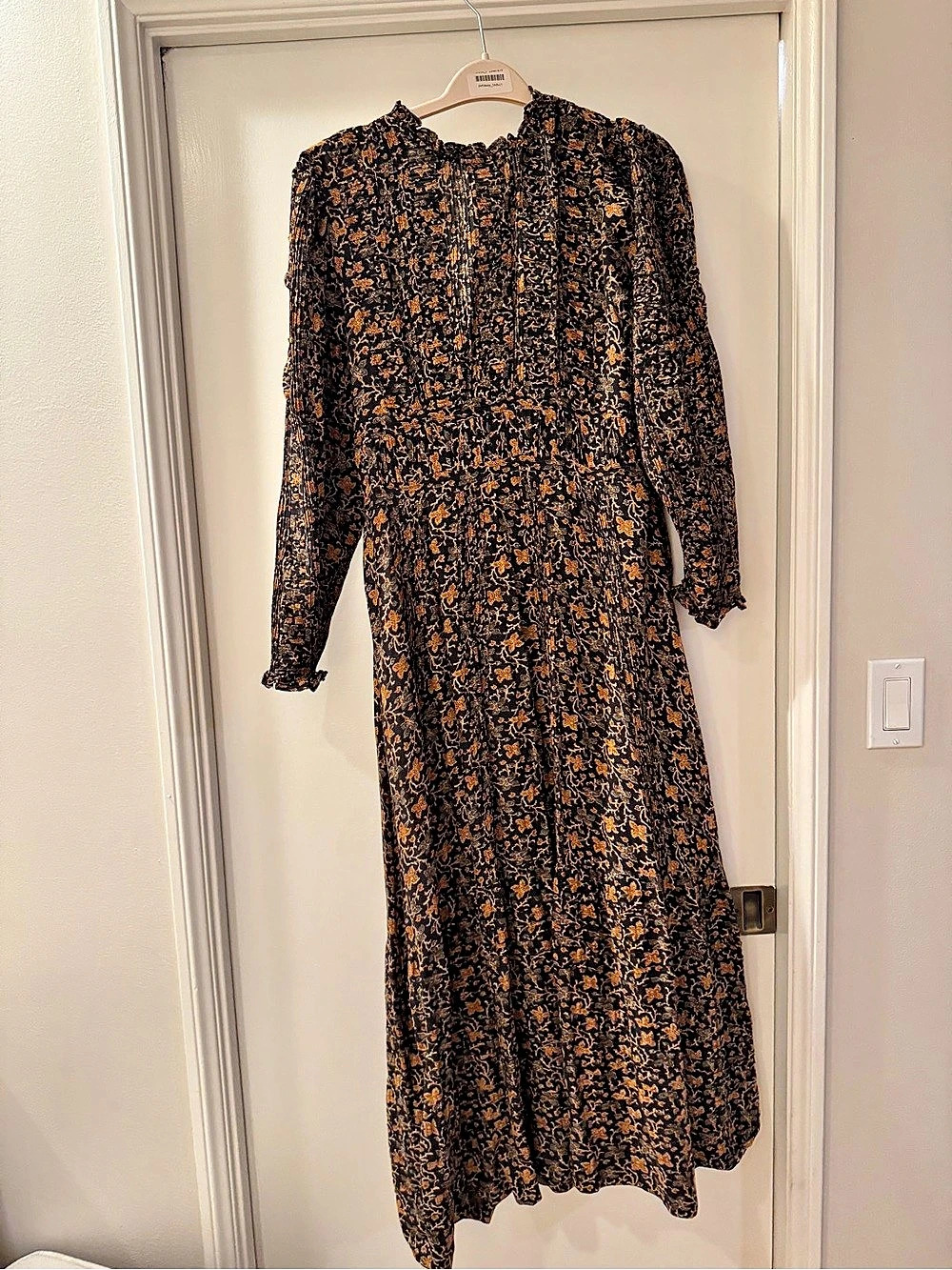 Doen Dress Fall Floral Maxi Dress in Black & Orange - Picture 2 of 4